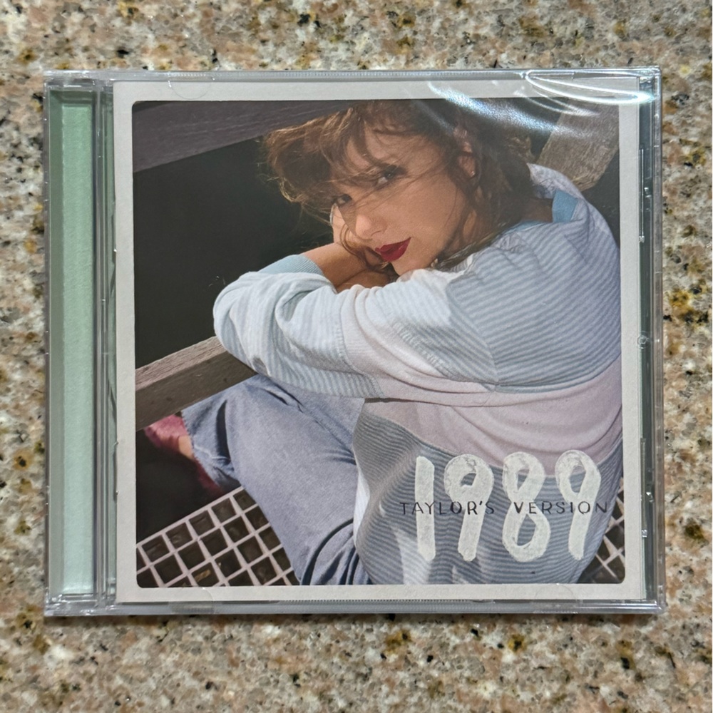 1989 Taylor’s Version CD, Green, Limited Edition Sold Out